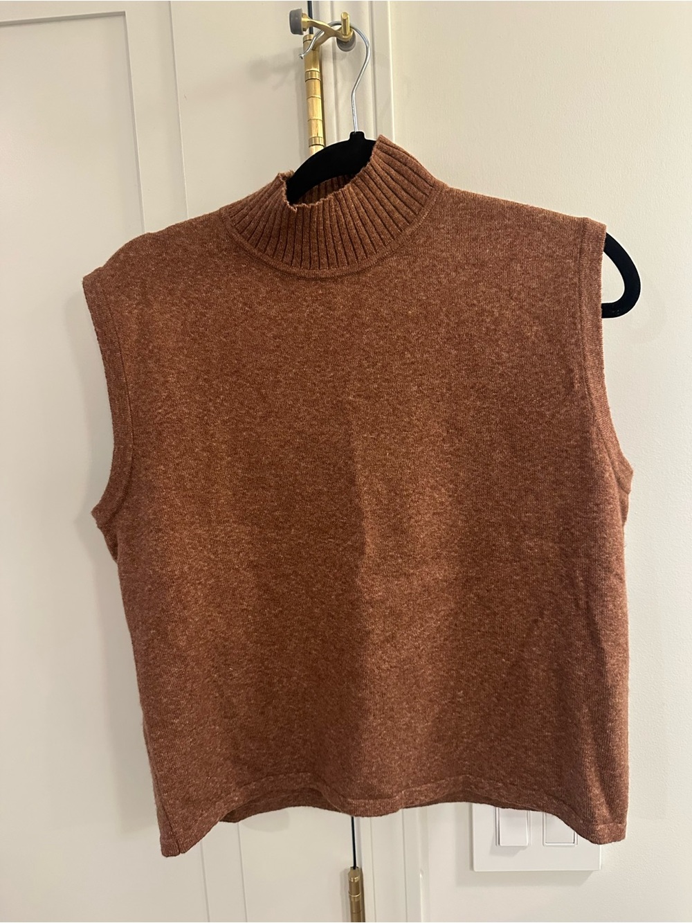 Frank And Oak Sleeveless Mock Neck Sweater